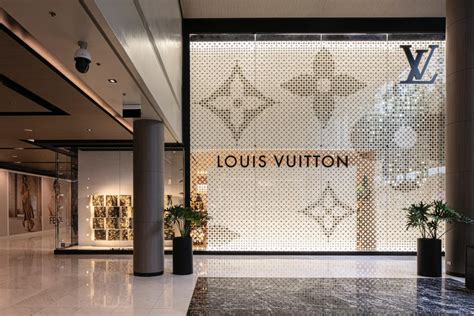 is louis vuitton cheaper in the philippines|louis vuitton manila philippines.